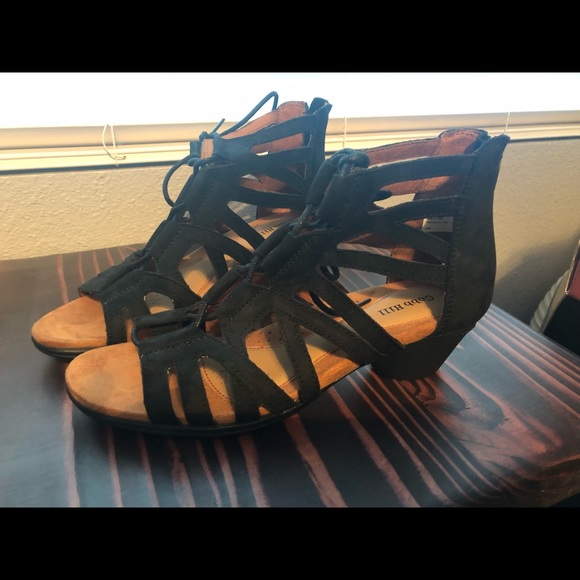 Shoes - Cobb Hill Laurel Caged CH9186